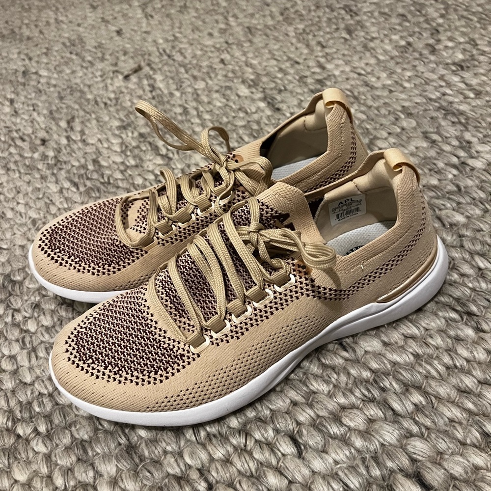 APL tech loom breeze